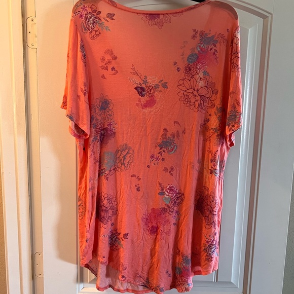 Mudd Tunic V Neck Top - Picture 2 of 6